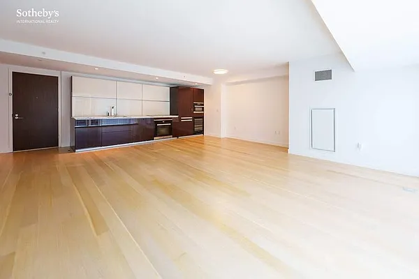 Rented by Sotheby's International Realty | media 18