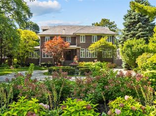 224 Sheridan Rd, Kenilworth, IL 60043