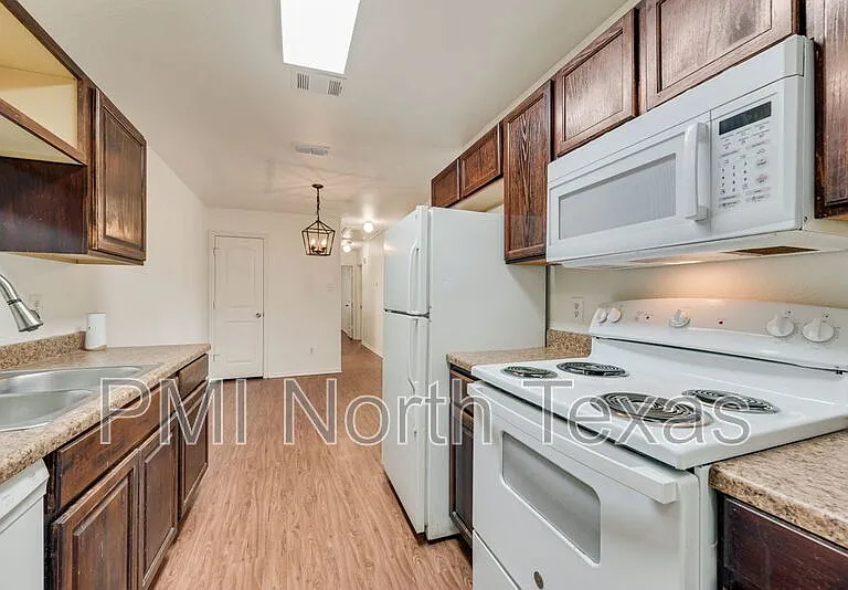 3008 Prairie Ave #A — Photo 12