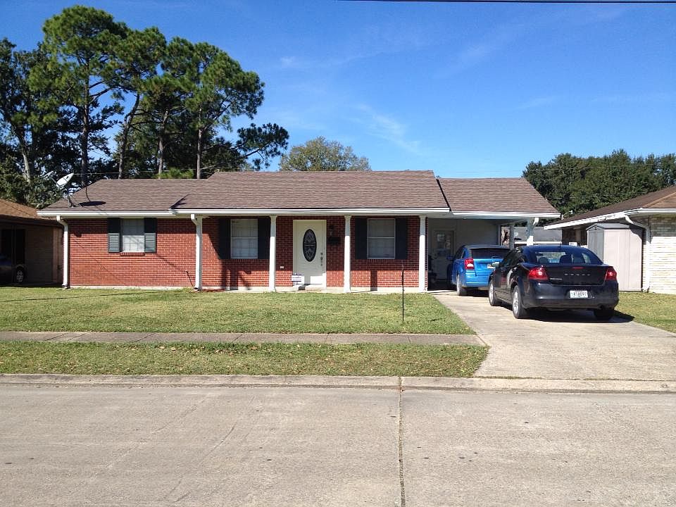 218 Ziegler Avenue