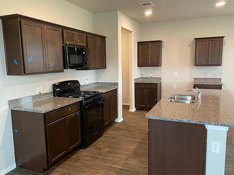145 Free Stone Dr — Photo 6