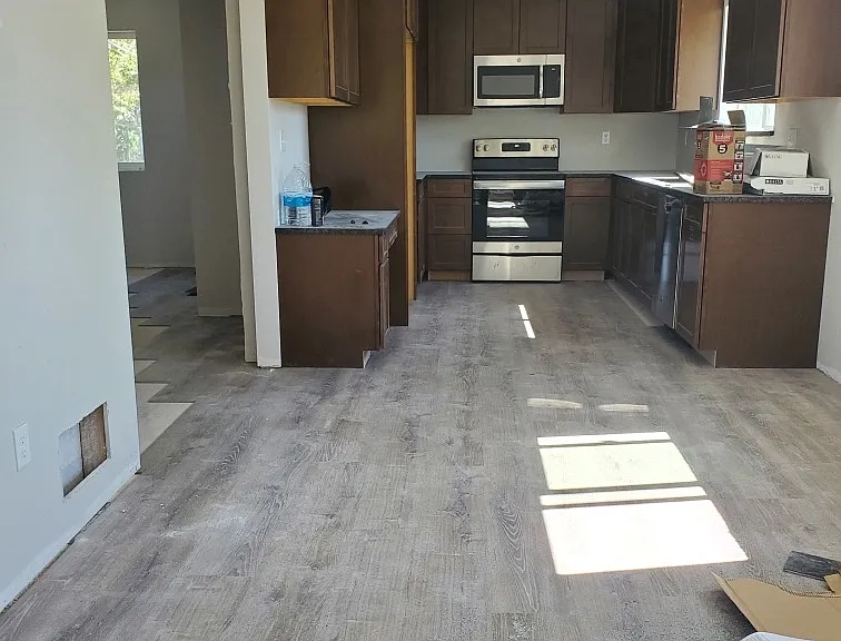 300 E Geneseo St #B — Photo 8