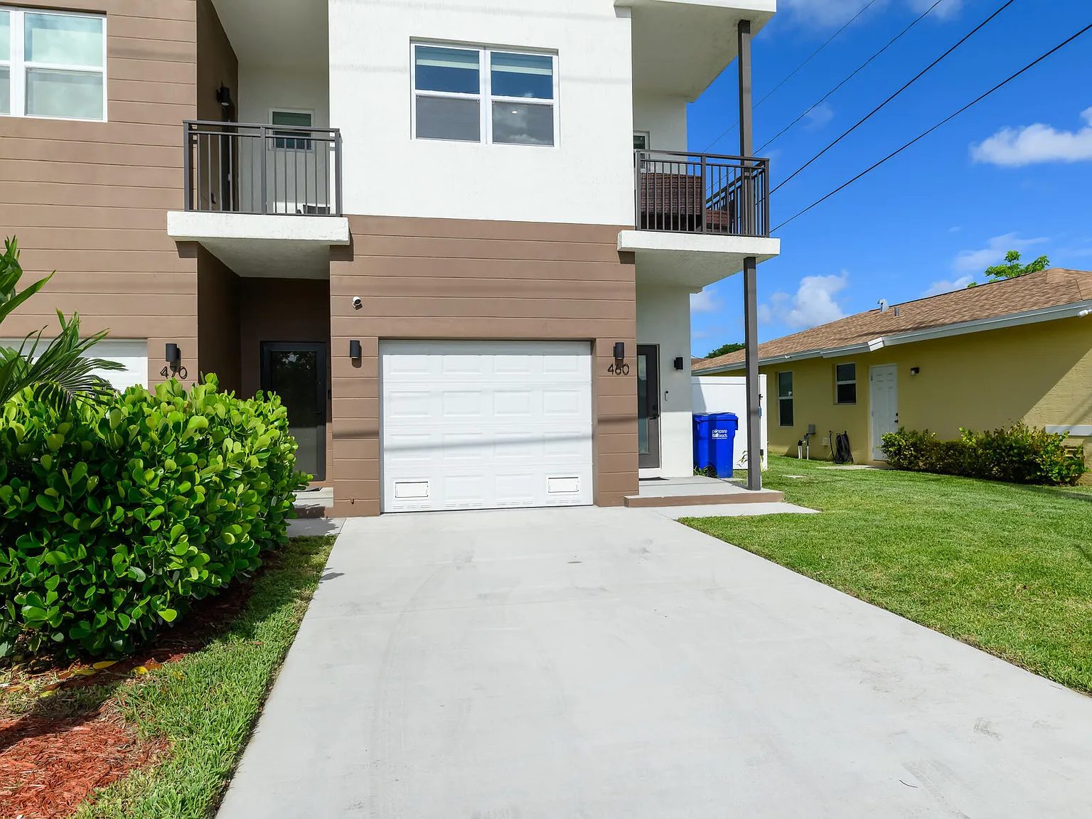 2 bed, 2.5 bath, $3,200 — Photo 3