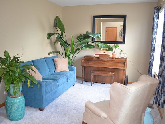 3rd image of 2396 Glenford Dr