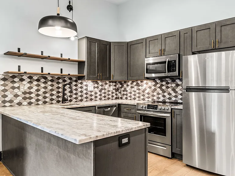 6 Washington St #403 — Photo 6