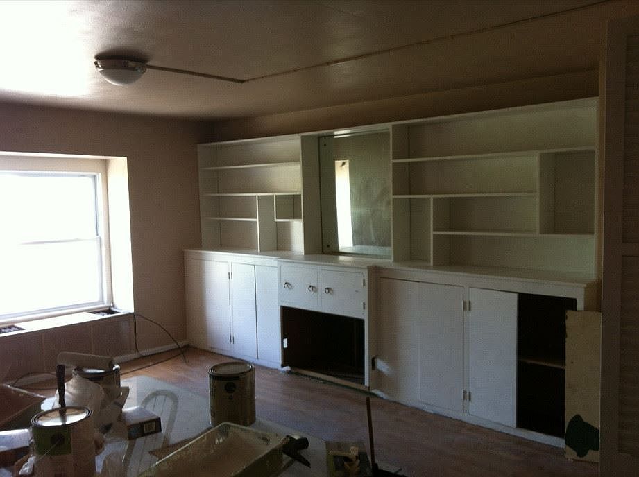 2nd image of 586 W Market St Fl 3