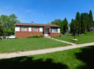 2815 Colorado Ave, Rockford, IL 61109