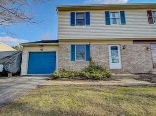 344 Edgehill Dr, Akron, PA 17501