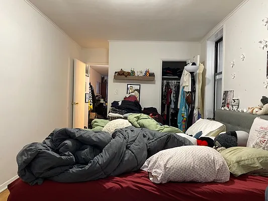 Rented by Cohen Smith Chang LLC | media 10