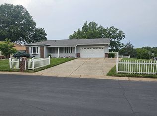 1503 Shadow Ln, Saint Charles, MO 63303