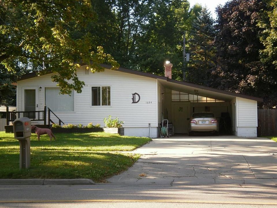 1st image of 1604 Eastlawn Dr