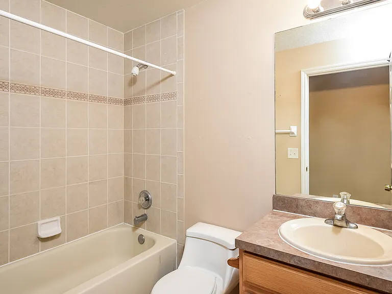 120 Stephen Ave — Photo 14