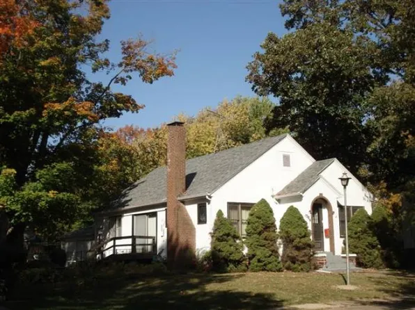 1309 Elm St, Grinnell, IA 50112