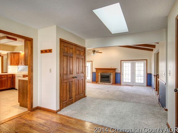 2nd image of 108 Woodcreek Ct