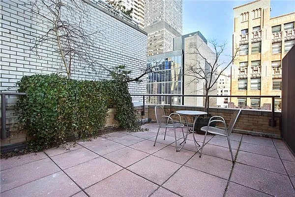 Sold by Space Marketing Shop | media 4