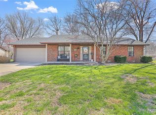 252 Mimosa Ave, Swansea, IL 62226