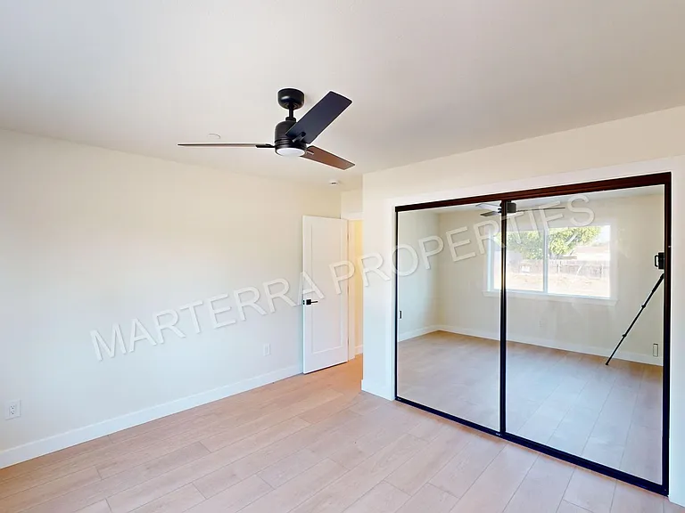 Mission Dr 968 — Photo 8