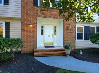 25 Adams Dr, Belle Mead, NJ 08502