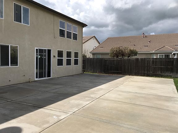 5th image of 10181 Clairina Way
