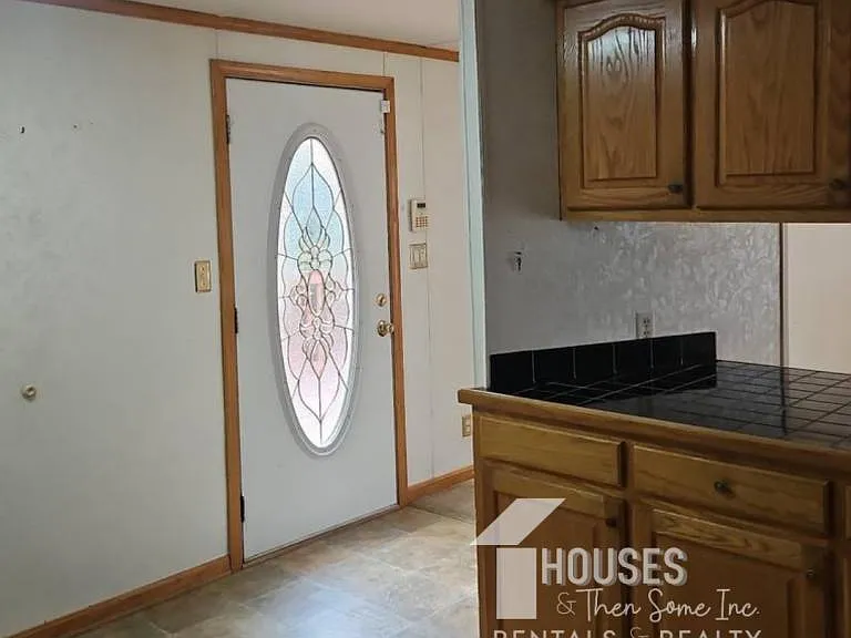 102 Nemo Ln — Photo 4