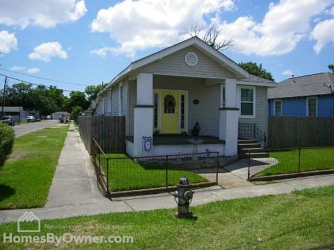 1st image of 636 Brown Ave