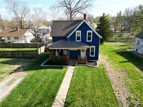 1012 Mound St, Atchison, KS 66002