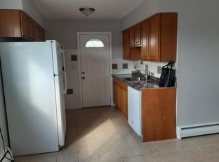 786 Wellwood Ave, Lindenhurst, NY 11757