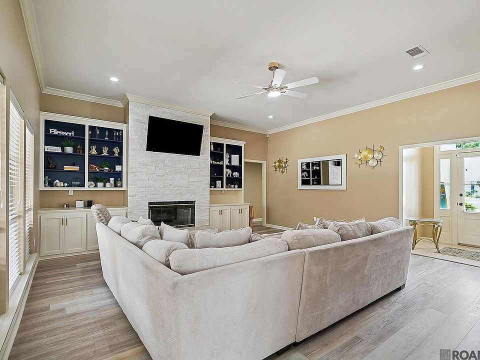 1st image of 4823 Millwood Dr