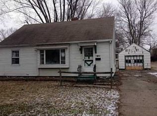 1210 Cherokee Dr, Springfield, OH 45506