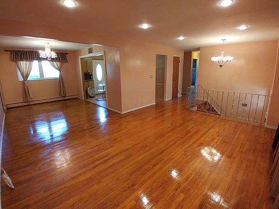 5th image of 179 N Wyoming Ave