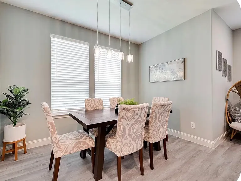 909 Marcellus Ct — Photo 4
