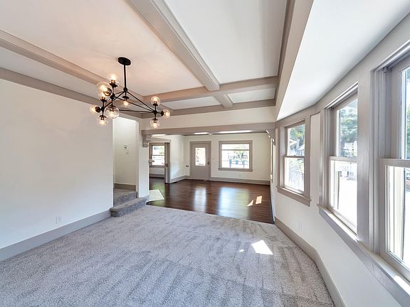 5th image of 1191 N Summit Ave