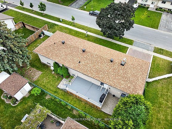 4th image of 259 Inverness Cres