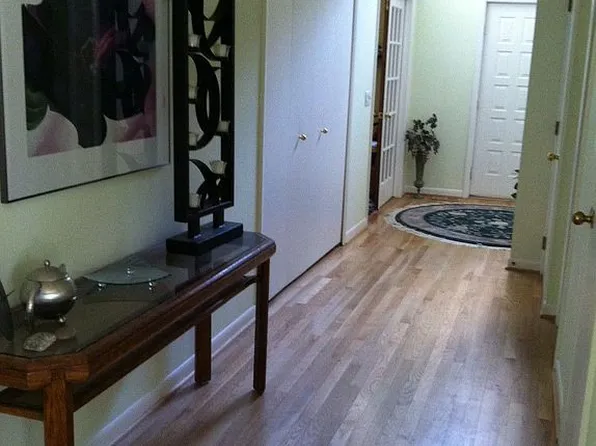 4506 Walden Dr, Bloomfield Hills, MI 48301