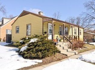 303 N Prairie Ave, Mundelein, IL