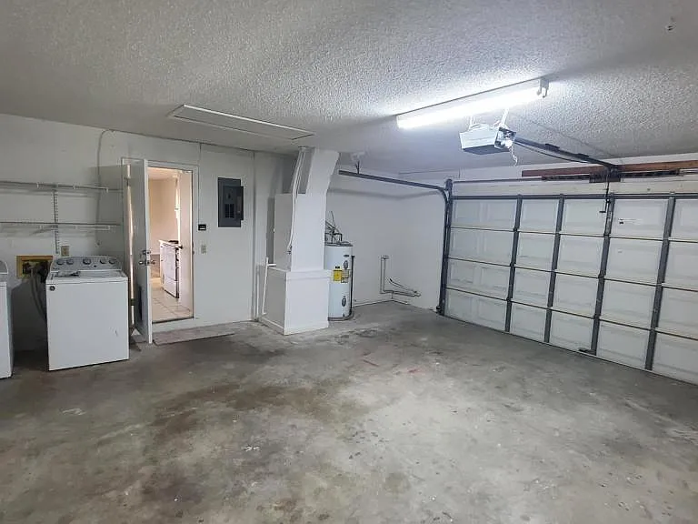 231 Shore Ln — Photo 15