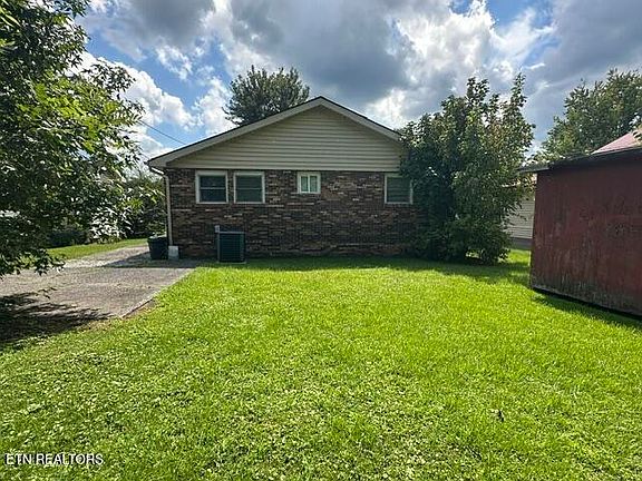 5th image of 706 Ilchester Ave