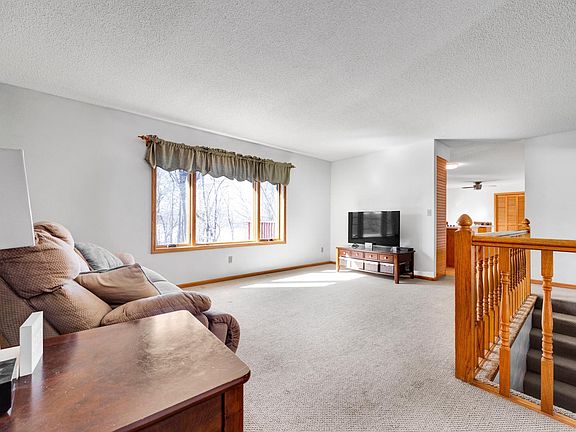 5th image of 20441 Elmwood Rd