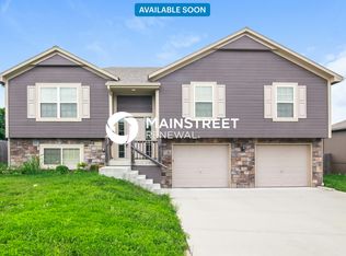 426 Buffalo Ct, Raymore, MO 64083