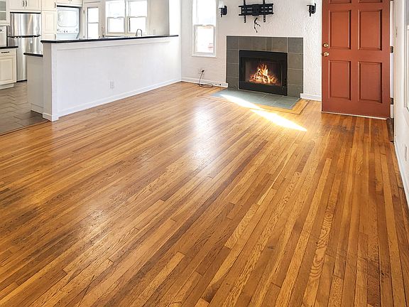 4th image of 1632 S Bedford St
