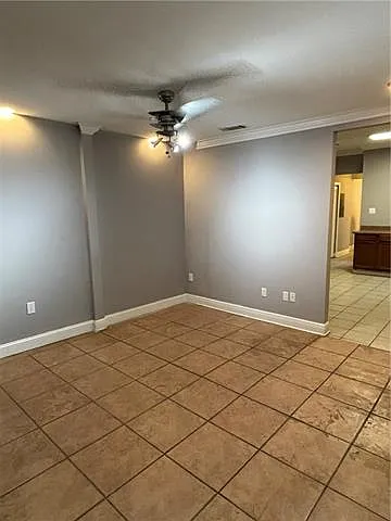 3 bed, 1.0 bath, 850 sqft, $1,600 — Photo 4