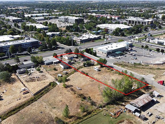 4th image of 1550 S Jade Ave