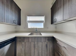 553 Sycamore St, Oakland, CA 94612