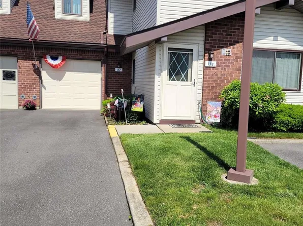 157 Cambridge Drive #Lower, Copiague, NY 11726