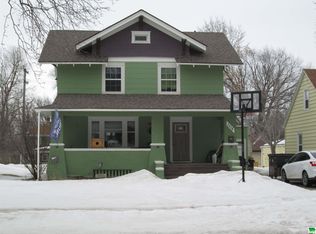 1115 10th St, Sheldon, IA 51201