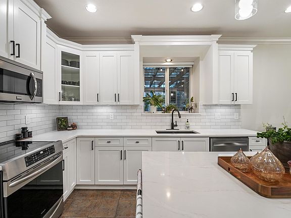 5th image of 6580 187th St