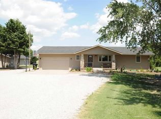 1350 17th Ave, McPherson, KS 67460