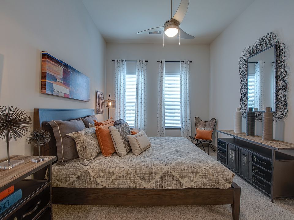 1st image of 4100 Northern Cross Blvd #4113871