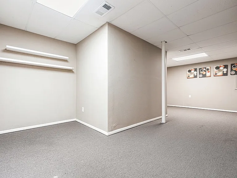 2245 Mills Wood Run — Photo 31
