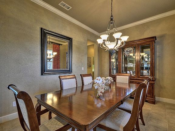 4th image of 3331 Black Oak Dr